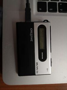 Creative MuVo Slim  ( 256 MB ) Digital Media Player - only the battery is dead