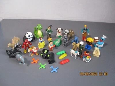 GROUP OF ASSORTED FIGURES - DISNEY - MUPPETS - BRITAINS LTD ETC - Image 1 of 4