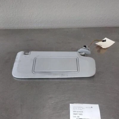 2007-2009 Sun Visor Saturn Aura Right Side - Image 1 of 3