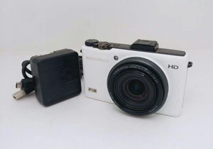 Olympus XZ-1 Stylus 10.0MP White Compact Digital Camera - Picture 1 of 24