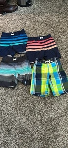 Lot Of 4 Pair Of Youth boys size 5 board shorts EUC - Picture 1 of 3