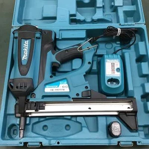 Controlador de pasador de gas de hormigón inalámbrico Makita GN420C usado bueno - Imagen 1 de 8