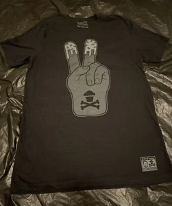 T-Shirt Johnny Cupcakes Says Black Lives Matter BLM Größe Large Friedenslogo - Bild 1 von 10