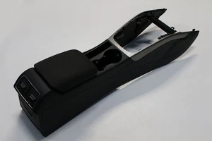 Original Audi A4 8K A5 8T Mittelkonsole Armlehne Telefonvorbereitung MAL schwarz - Bild 1 von 1