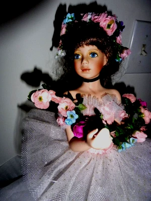 ASHTON DRAKE/CINDY McCLURE ФАРФОРА БАЛЕРИНА "CHERI" с подставкой - Изображение 1 из 4