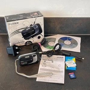 Fujifilm FinePix Z35 10.0MP Digitalkamera Boxed, funktionstüchtig, neuer Akku & SD-Karte - Bild 1 von 8