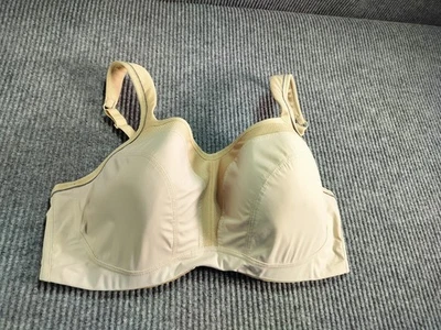 Panache Sport Bra Nude 40E Padded Underwire HookEye Straps Full Coverage Workout - Image 1 of 4