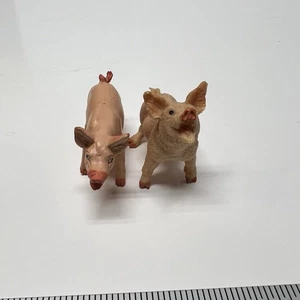 Vintage Safari Ltd Two Pig Figures 1991 1998 - Picture 1 of 17
