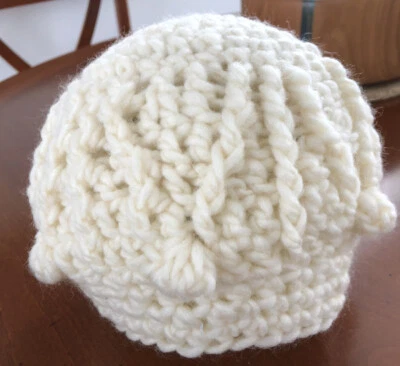 SOMBRERO/GORRO ARAN GANCHILLO HECHO A MANO BEBÉ NIÑA 0 - 6 MESES BOBBLE Y PUNTO DE CADENA Foto 1 de 4