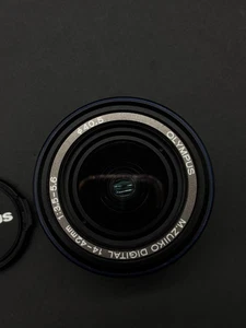 Olympus M.Zuiko Digital 14-42mm 1:3.5-5.6 L ED 40.5 mm - Picture 1 of 7