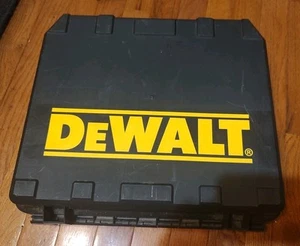 **SOLO CUSTODIA** per kit trapano Dewalt DC742KA leggermente usato plastica nera e gialla - Foto 1 di 10