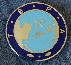 Vintage Transatlantic Brides and Parents Association Enamel Pin Badge TBPA 28mm - Picture 1 of 2