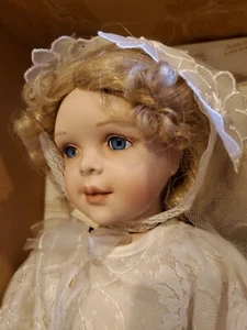 "Vintage 1996 Ashton-Drake Bambola in Porcellana PRIMA SANTA COMUNIONE Limitata BIONDA 14"" - Foto 1 di 17