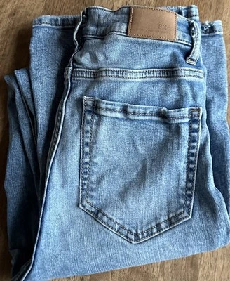 BKE Billie Fit Hi Rise Distressed 蓝色牛仔裤 25 x 33.5 码浅水洗直筒 — 第 1/4 张图片