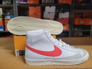 Nike Blazer Mid '77 VNTG Scarpe Uomo Bianco Habanero Rosso Blu BQ6806-117 Taglia 15 - Foto 1 di 5