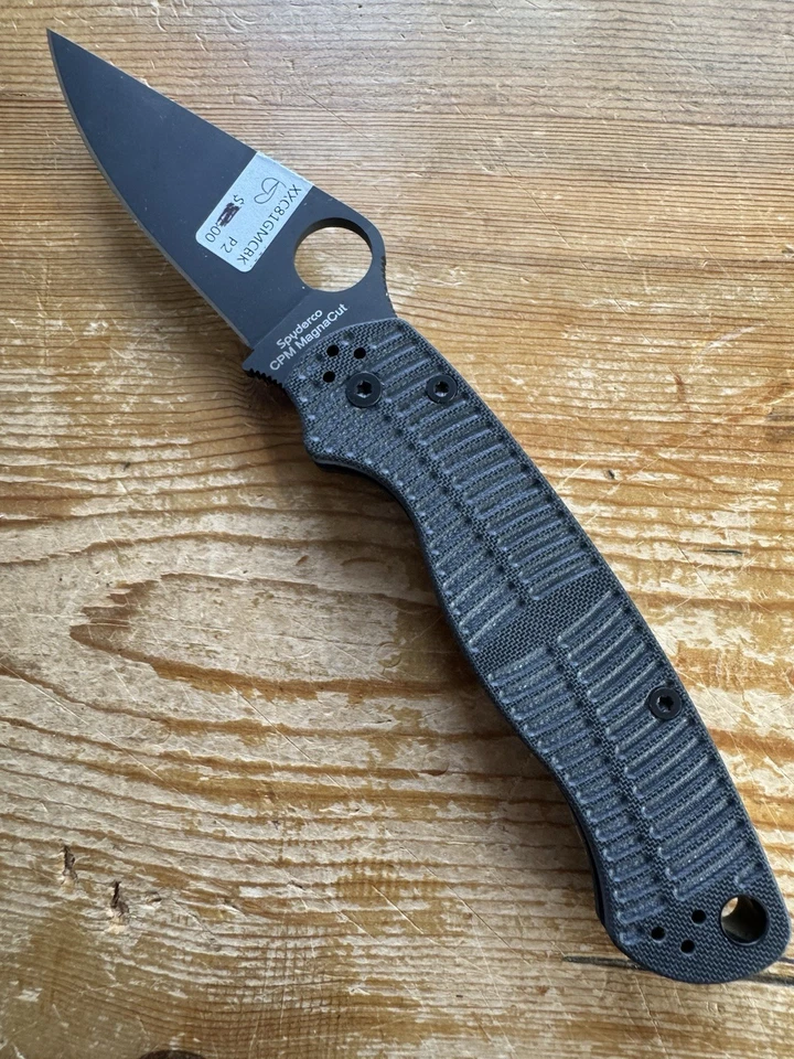 Spyderco Knife Para Military 2 Salt C81GMCBKP2 Black Magnacut G10 Pocket Knives