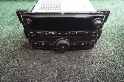 2009 2010 CHEVROLET COBALT RADIO RECEVIER AM FM CD PLAYER OEM 20919528 - Image 1 of 4