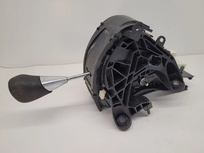 2010 PONTIAC VIBE Automatic Transmission Shift Shifter Gear Assembly  - Image 1 of 4