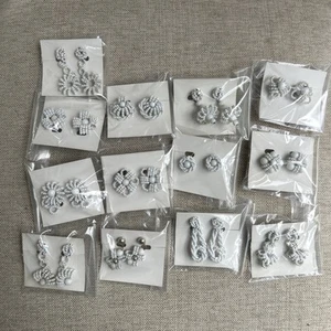 Vintage - 13 paia di orecchini - perle di semi cechi bianchi con accenti argento - Foto 1 di 16