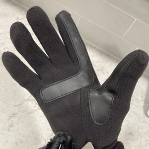 One Size Fits Women’s Isotoner Gloves SmartDri & SmartTouch Black Faux Fur $48 - Picture 1 of 5