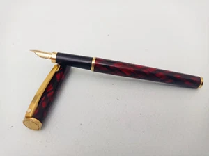 SHEAFFER FASHON II RED TARTAN 282 FOUNTAIN PEN GP F NIB UNUSED RARE - Picture 1 of 7