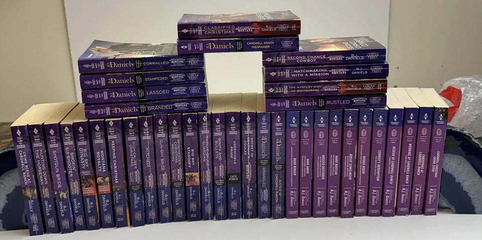 Harlequin Intrigue Books B.J. Daniels Lot of 39 Montana Romance Suspense PB - Imagem 1 de 4