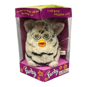 1998 Tiger Furby Zebra Stripes nero bianco 70-800 RARO NUOVO scatola sigillata - Foto 1 di 7