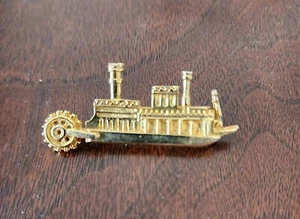 Vintage Steamboat Riverboat Fashion Pin Broach - Picture 1 of 3