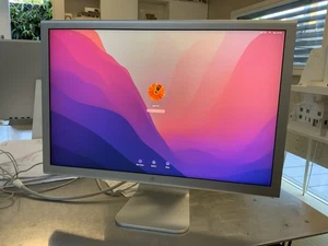 Apple Cinema Display HD 23-inch Monitor with 90W Power Adapter and Cable - Picture 1 of 13