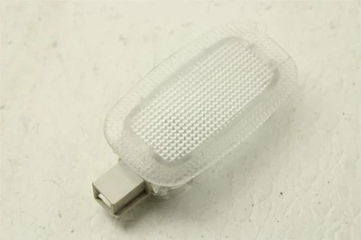 Luz interior Mercedes-Benz AMG C63 2015 cupé  Foto 1 de 4