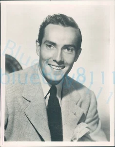 Press photo 1953 Hurd Hatfield 8.5*6.5" - Picture 1 of 2