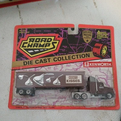Road Champs Die Cast Pilot Truck #7372 Mack Trucks, Hershey Kisses - Image 1 of 4