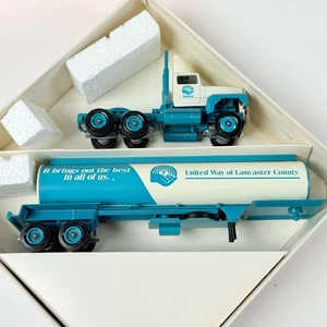 Vintage 1990's United Way DieCast Semi Truck Promo Man Cave decor with Box - Picture 1 of 4