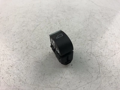 Interruttore alzacristalli anteriore sinistro Ford C-Max II DXA/CB7, DXA/CEU 15454107 - Immagine 1 di 4