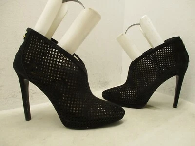 VINCE CAMUTO Ammu Negro Gamuza Cuero Agujero perforado Cremallera Tacones Altos Mujer Talla 8 M Foto 1 de 4