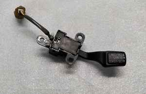 MITSUBISHI GTO 3000GT STEERING WHEEL CONTROL BUTTON CRUISE control 1996-1999 mk3 - Picture 1 of 3