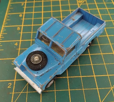 Vintage Corgi die-cast Land Rover Series II 109" W.B. pickup truck QX02N19815 - Image 1 of 4