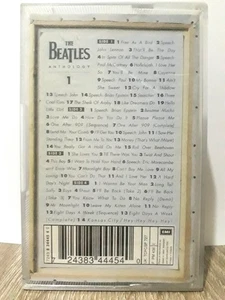 Vintage The Beatles Anthology Cassette Tape 1995, Apple/Capitol EMI - Picture 1 of 3