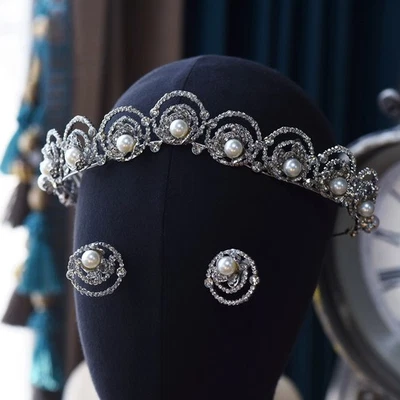 New Princess cute pearls Crystal Bridal Tiaras Crowns Wedding Headpiece - Image 1 of 3