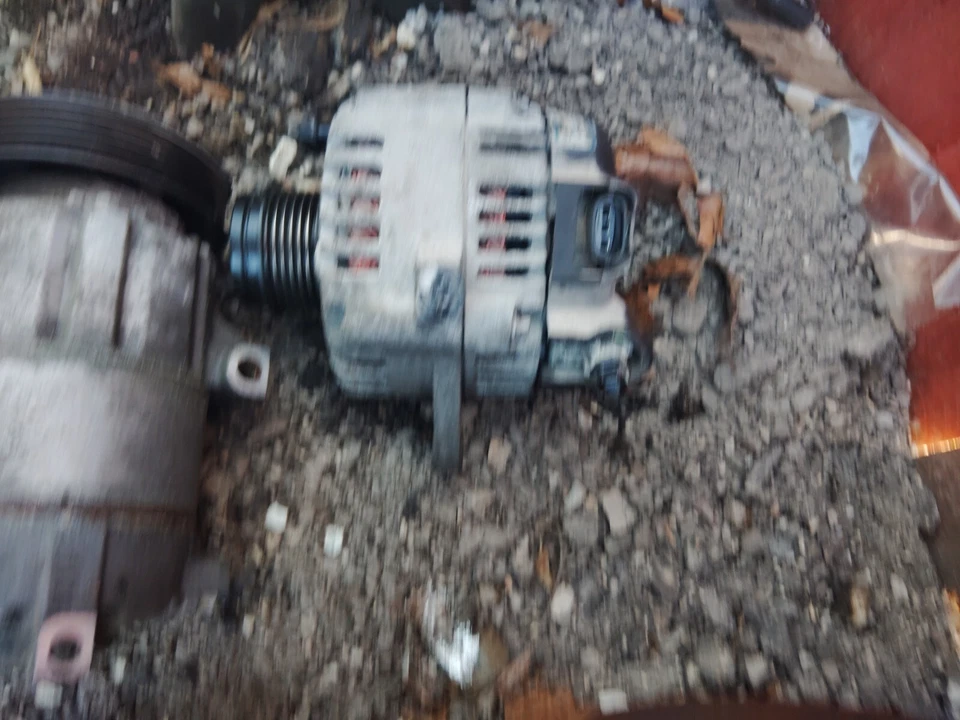 Оригинальный генератор переменного тока в сборе 37300-2E700 для Hyundai Elantra 2014-2015 годов выпуска - Изображение 1 из 1