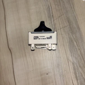 OEM Genuine Frigidaire Range Burner Element Switch, 316436001, 316021501 - Picture 1 of 4