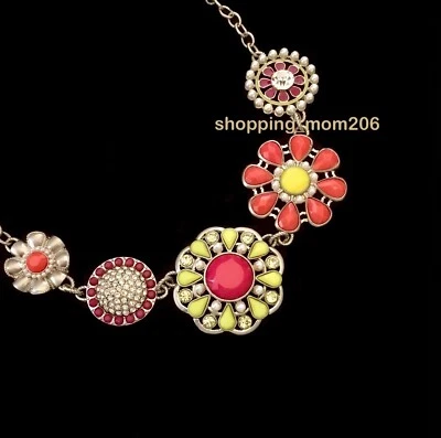 Collar Lia Sophia "Flower Pot" Tono Plata Mate 16-19" Foto 1 de 4