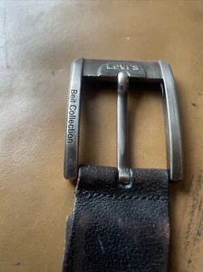 Bins LEVI STRAUSS LEATHER BELT COLLECTION WELL WORN 41-47” - Foto 1 di 15
