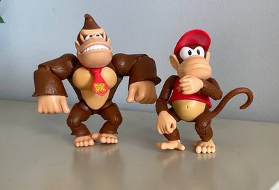 Jakks Pacific Donkey Kong & Diddy Kong 4” Action Figures - Image 1 of 4