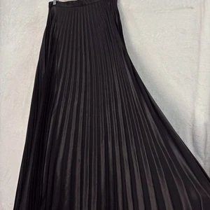 Vintage Jeffrey & Dora Satin Plissee Maxi 42" langer Rock 12 Reißverschluss schwarz Abend - Bild 1 von 11