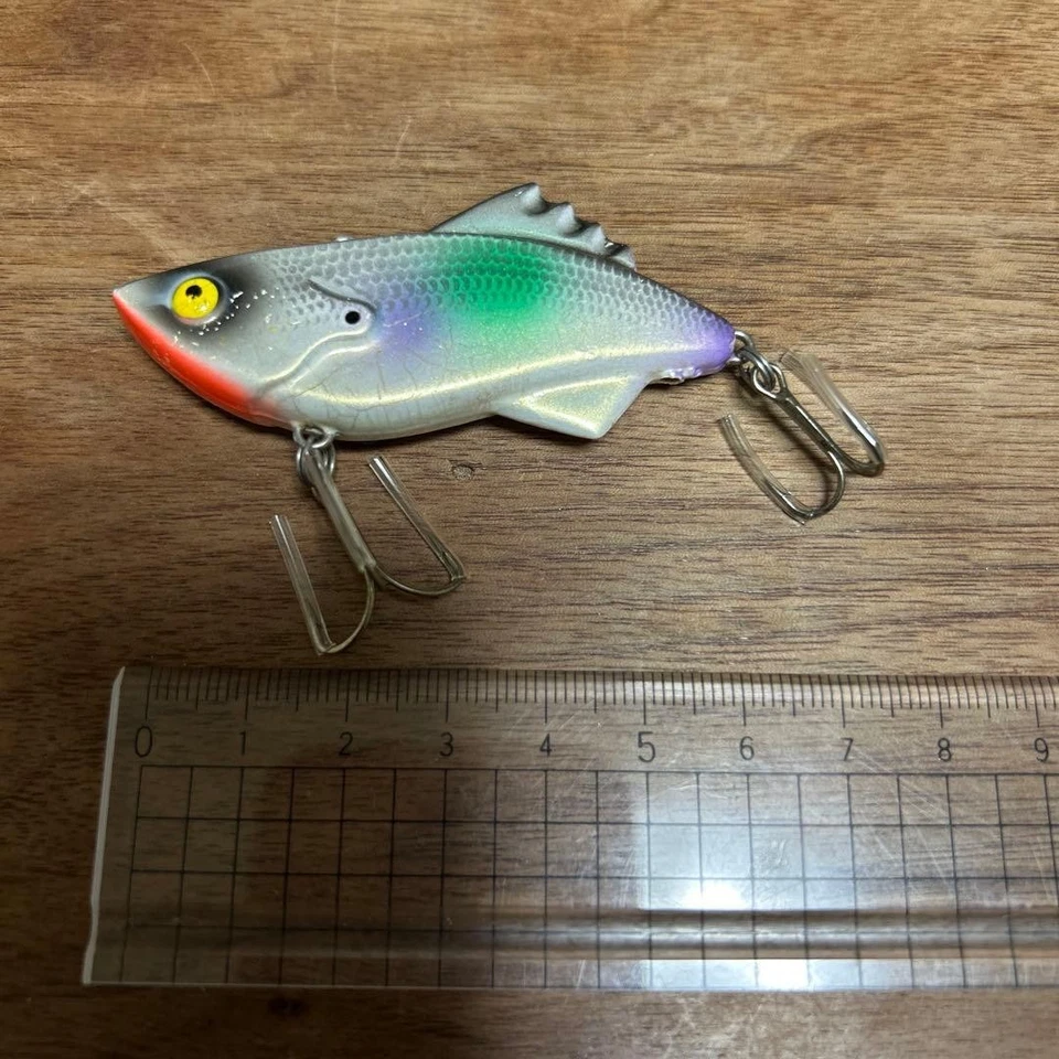 Señuelo antiguo grande Finman Silver Pearl para lubina bagre lubina usado Foto 1 de 4