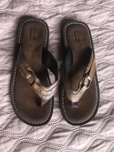 CLARKS Infradito da donna Clark taglia 7M (più simili a 6 6 5) nuove con etichette