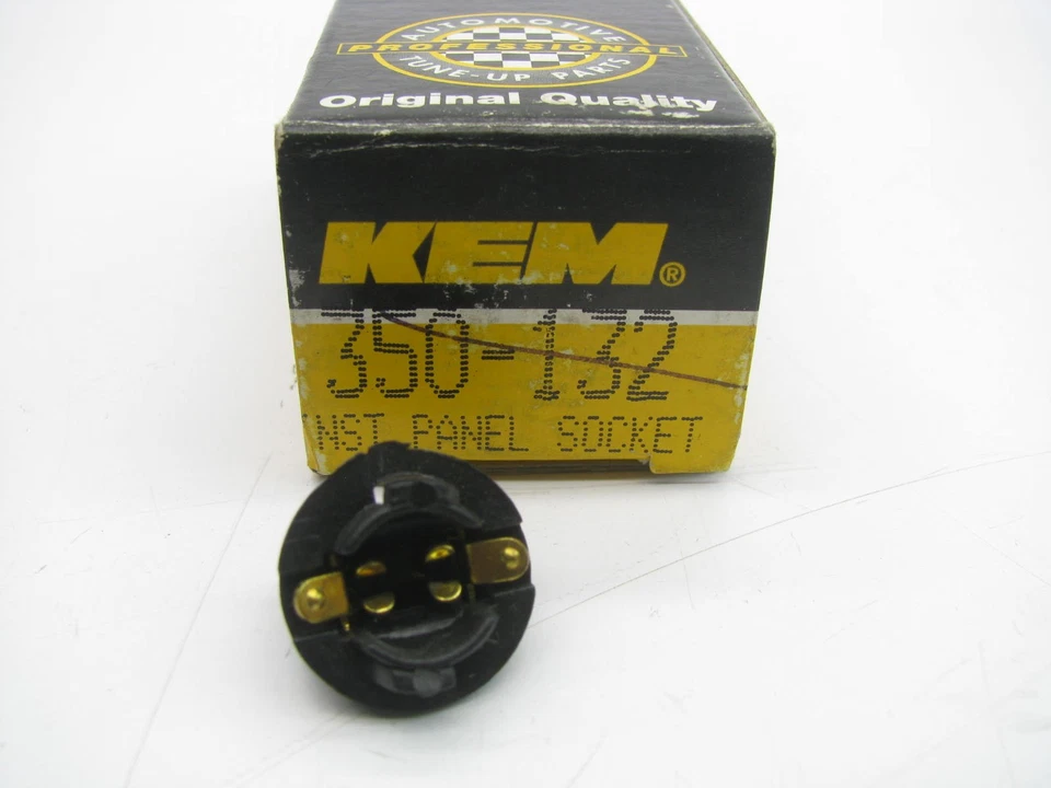 Kemparts 350-132 Instrument Dash Gauge Panel Lamp Light Bulb Socket - Image 1 of 3