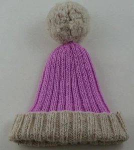 Hand knitted Made in Scotland Small Ski/Beanie hat with pom pom wool - Picture 1 of 4