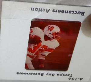 Tampa Bay Buccaneers (um 1976–1977) Color 35mm Media Slide (Louis Carter #32) - Bild 1 von 3